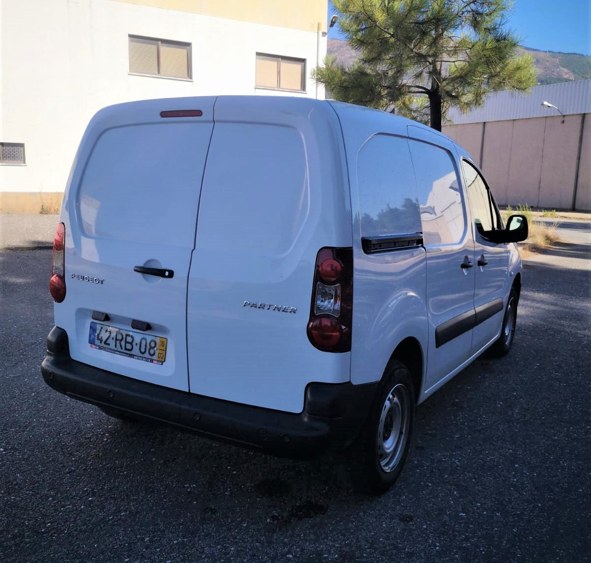 Peugeot Partner Gasóleo IVA Dedutível